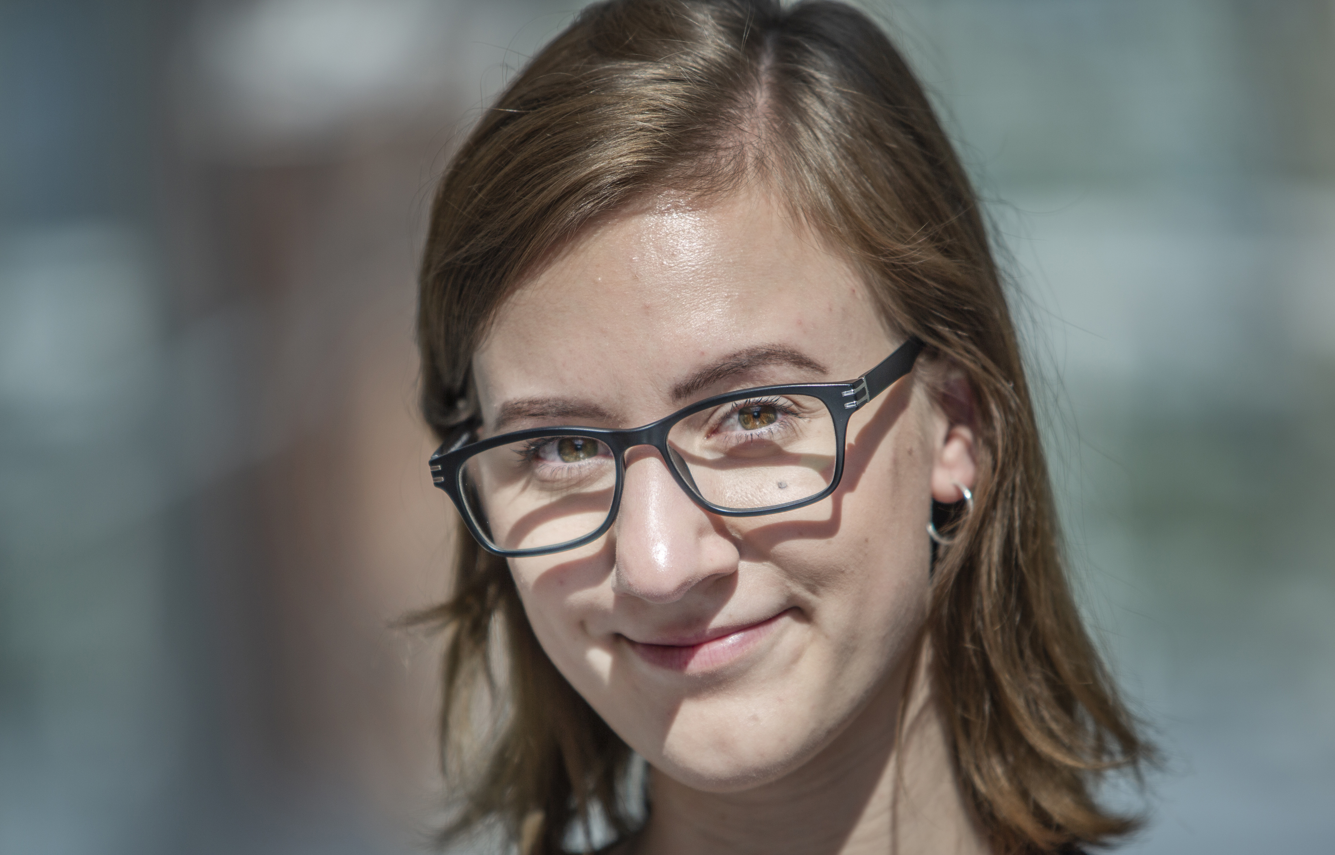 Kristina Larsen, it-studerende på Elektronik og IT (elektronikingeniør) på Aalborg Universitet Kristina Larsen, it-studerende på Elektronik og IT (elektronikingeniør) på Aalborg Universitet